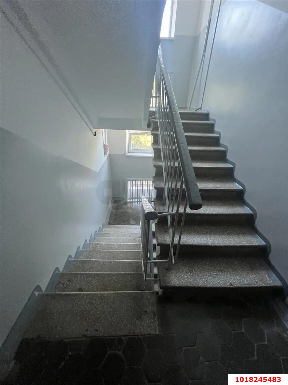 Фото №5: 1-комнатная квартира <span class="whitespace-nowrap">32 м²</span>, <span class="whitespace-nowrap">2/5 эт.</span> - Краснодар, Центральный внутригородской округ, мкр. Завод Измерительных Приборов, ул. Офицерская, 50А
