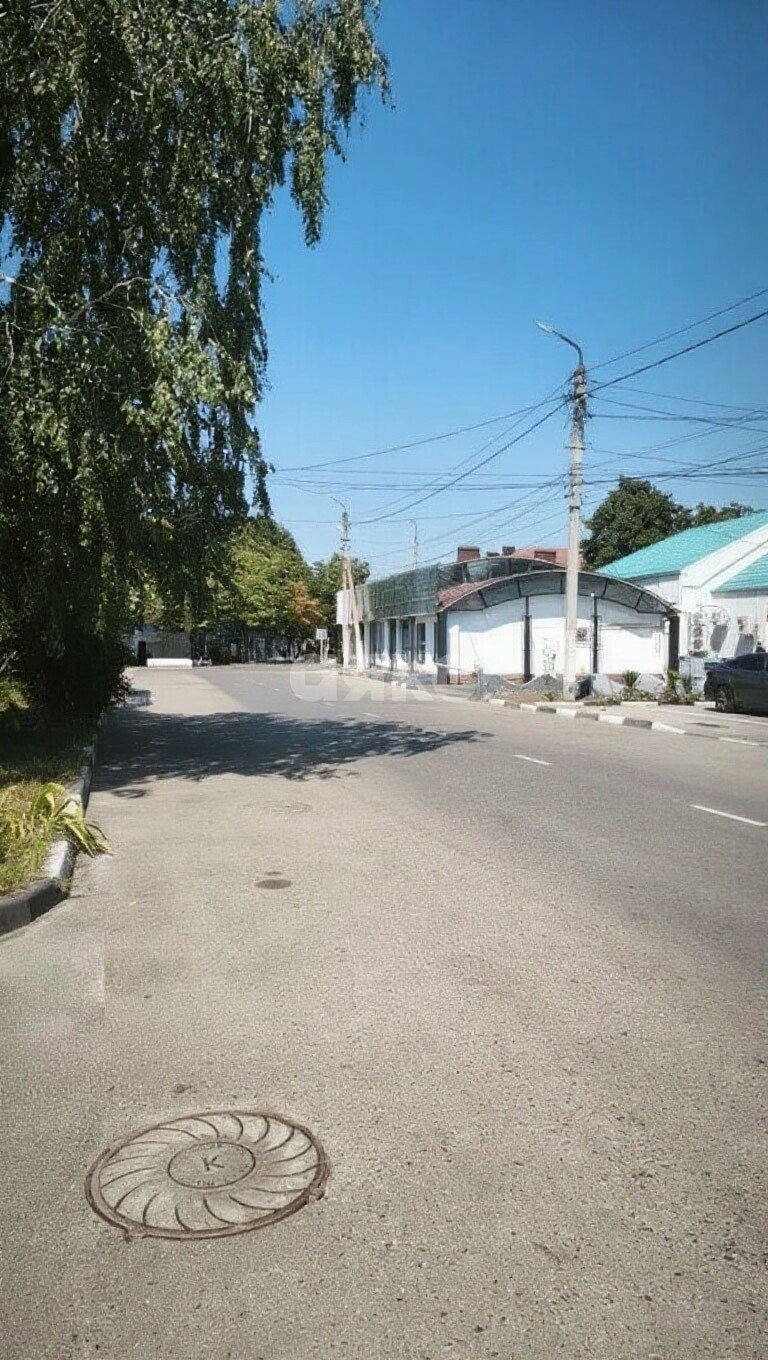 Фото №9: Таунхаус <span class="whitespace-nowrap">20 м²</span> <span class="whitespace-nowrap">+ 1 сот.</span>, <span class="whitespace-nowrap">1 эт.</span> - Армавир, ул. Ленина, 94