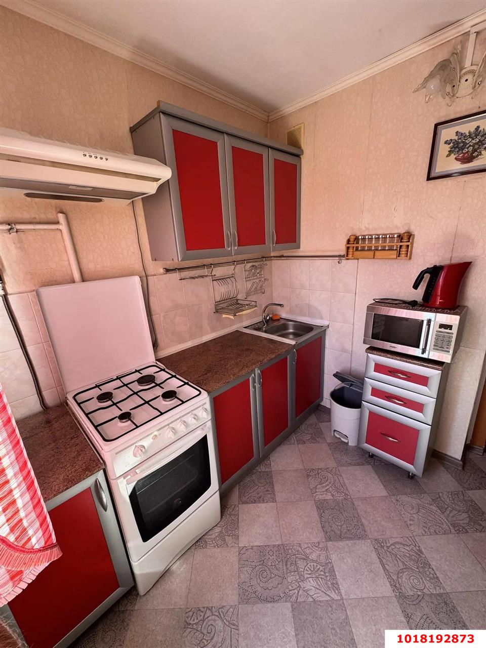 Фото №7: 1-комнатная квартира <span class="whitespace-nowrap">35 м²</span>, <span class="whitespace-nowrap">4/4 эт.</span> - Краснодар, Карасунский внутригородской округ, мкр. Черёмушки, ул. Ставропольская, 117