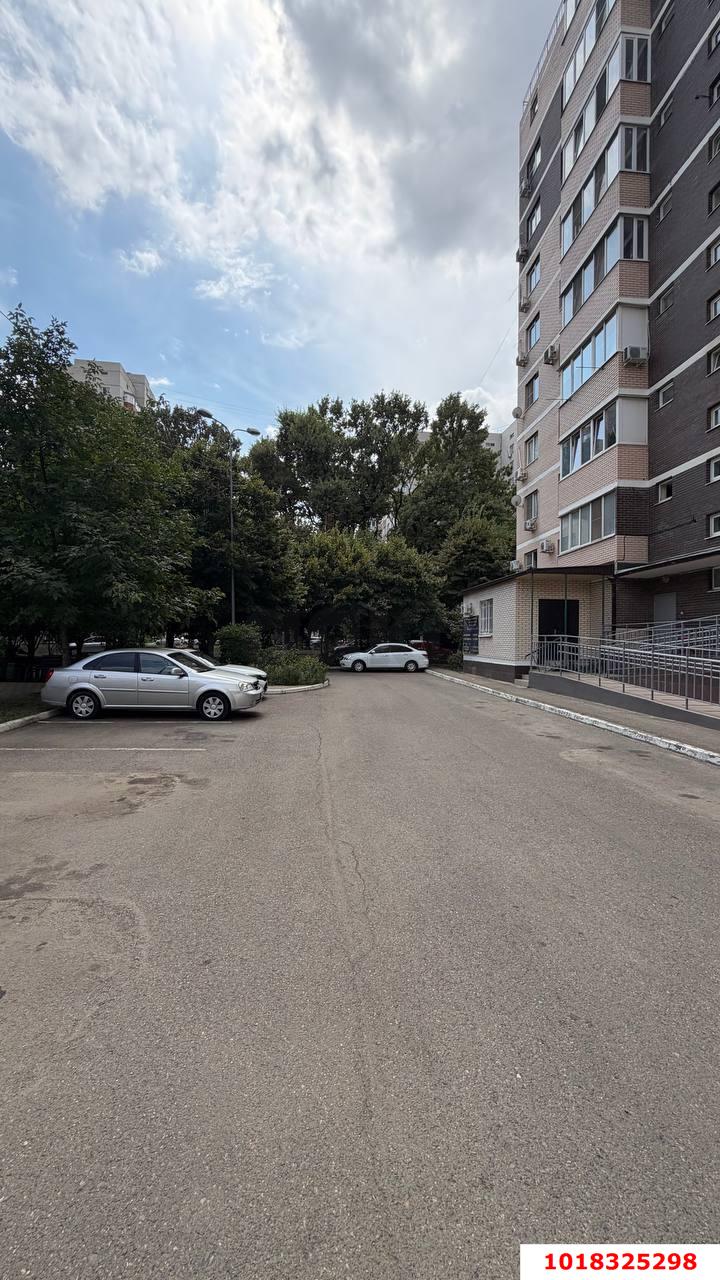 Фото №11: 2-комнатная квартира <span class="whitespace-nowrap">63 м²</span>, <span class="whitespace-nowrap">9/9 эт.</span> - Краснодар, Прикубанский внутригородской округ, мкр. Краевая Клиническая Больница, ул. Восточно-Кругликовская, 86