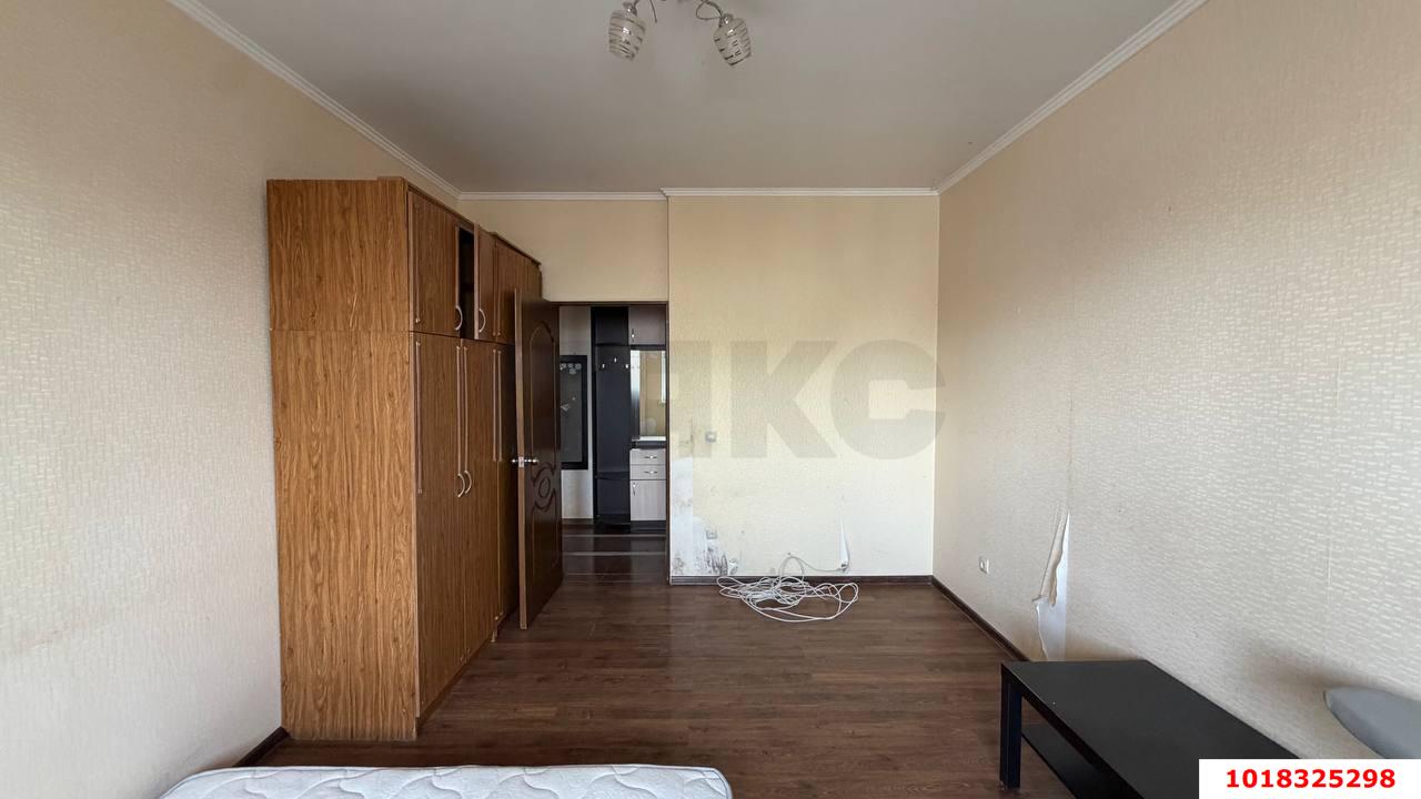 Фото №7: 2-комнатная квартира <span class="whitespace-nowrap">63 м²</span>, <span class="whitespace-nowrap">9/9 эт.</span> - Краснодар, Прикубанский внутригородской округ, мкр. Краевая Клиническая Больница, ул. Восточно-Кругликовская, 86