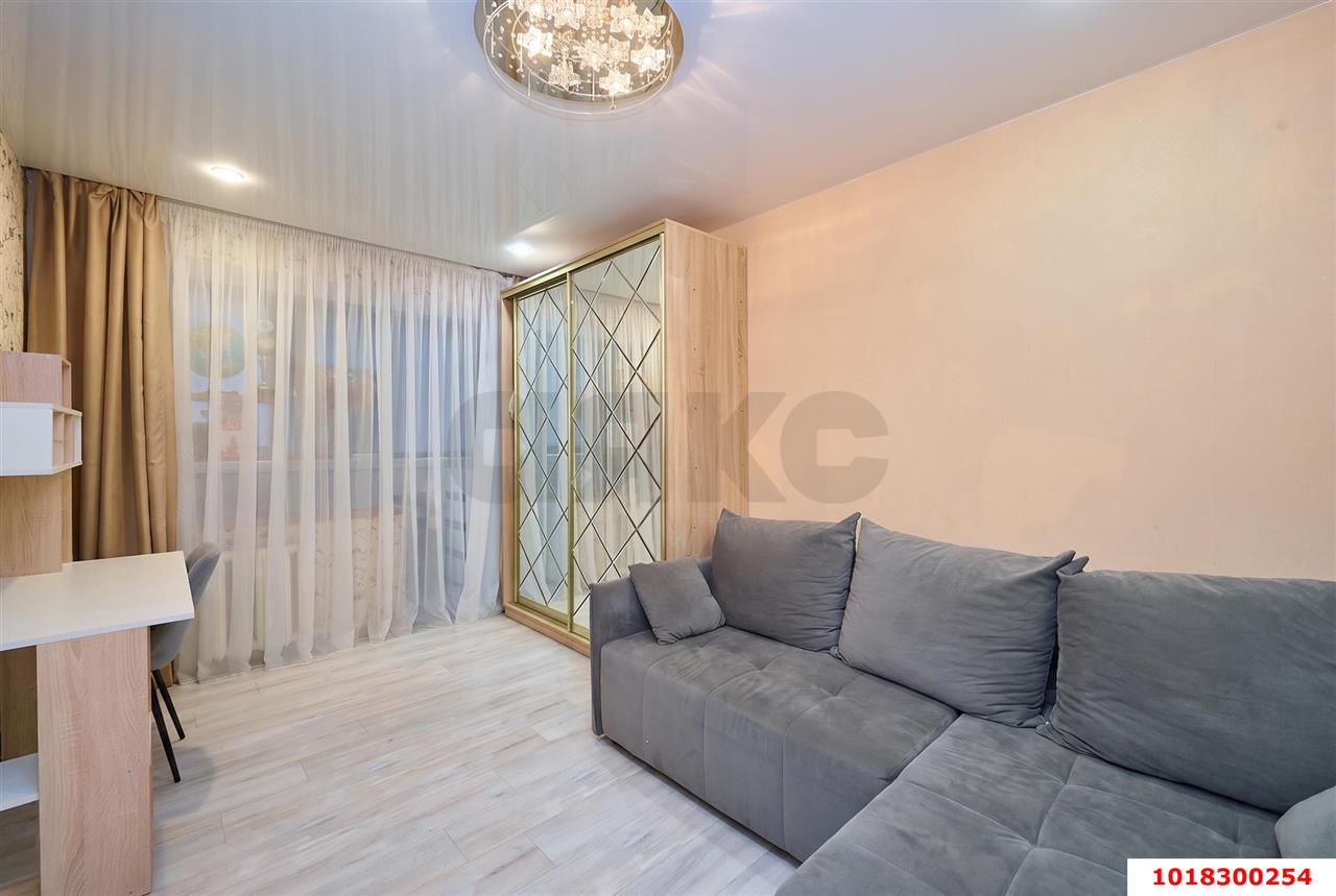Фото №5: 3-комнатная квартира <span class="whitespace-nowrap">64 м²</span>, <span class="whitespace-nowrap">2/9 эт.</span> - Краснодар, Прикубанский внутригородской округ, мкр. Краевая Клиническая Больница, ул. имени 40-летия Победы, 65