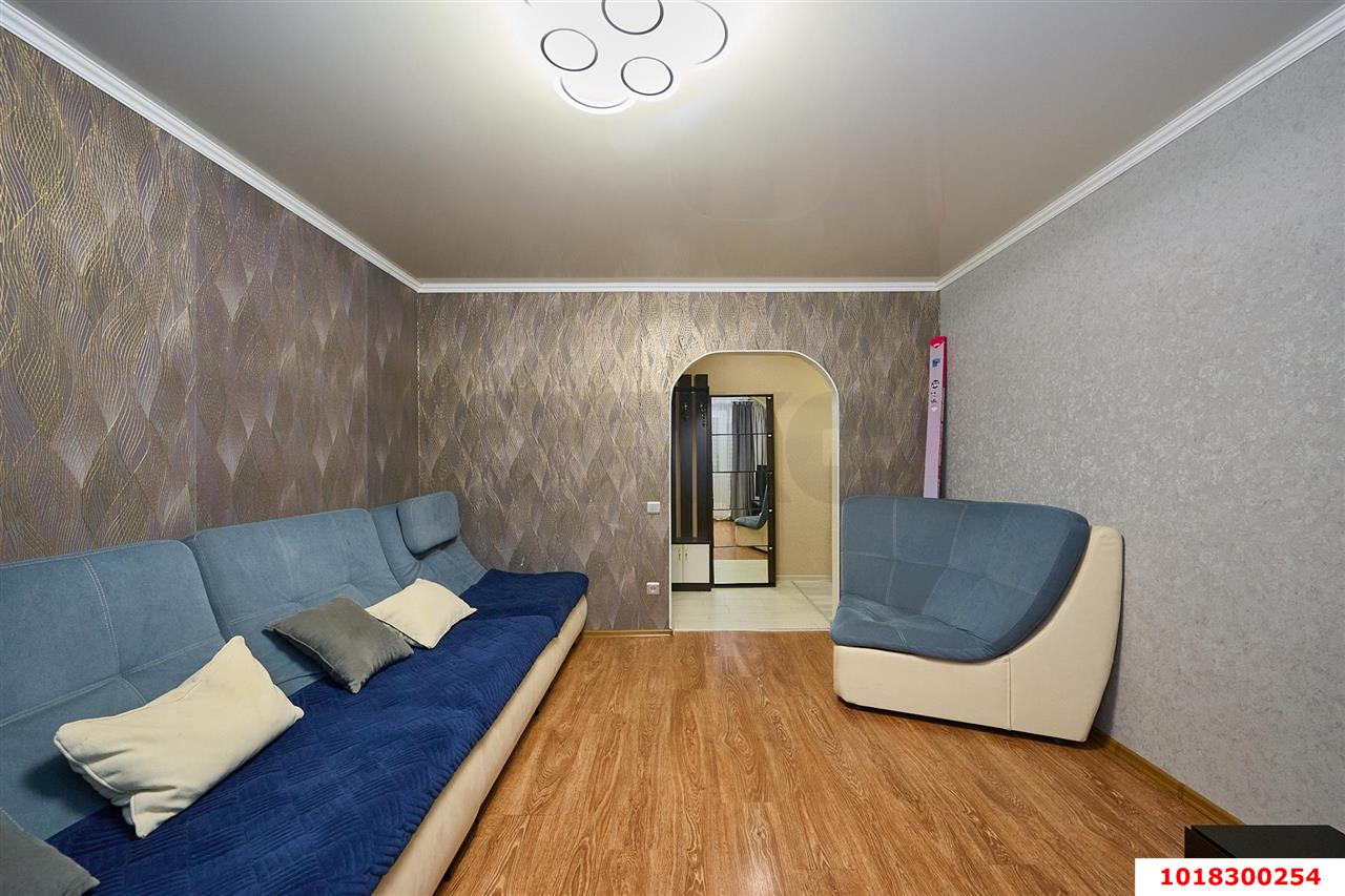 Фото №3: 3-комнатная квартира <span class="whitespace-nowrap">64 м²</span>, <span class="whitespace-nowrap">2/9 эт.</span> - Краснодар, Прикубанский внутригородской округ, мкр. Краевая Клиническая Больница, ул. имени 40-летия Победы, 65