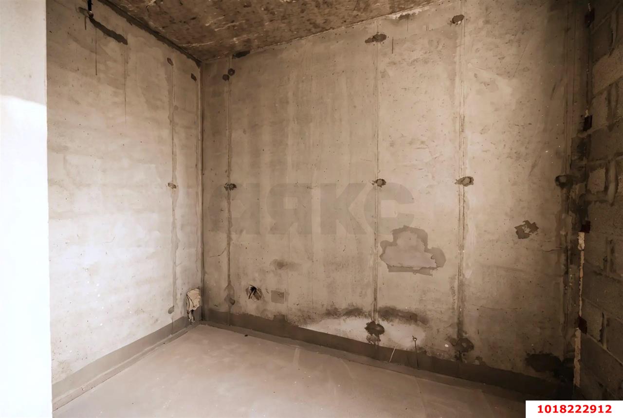 Фото №8: 2-комнатная квартира <span class="whitespace-nowrap">77 м²</span>, <span class="whitespace-nowrap">17/19 эт.</span> - Краснодар, Прикубанский внутригородской округ, мкр. Образцово, ул. Адмирала Макарова, 5