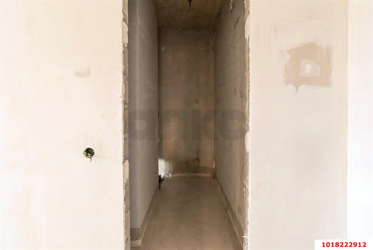Фото №9: 2-комнатная квартира <span class="whitespace-nowrap">77 м²</span>, <span class="whitespace-nowrap">17/19 эт.</span> - Краснодар, Прикубанский внутригородской округ, мкр. Образцово, ул. Адмирала Макарова, 5