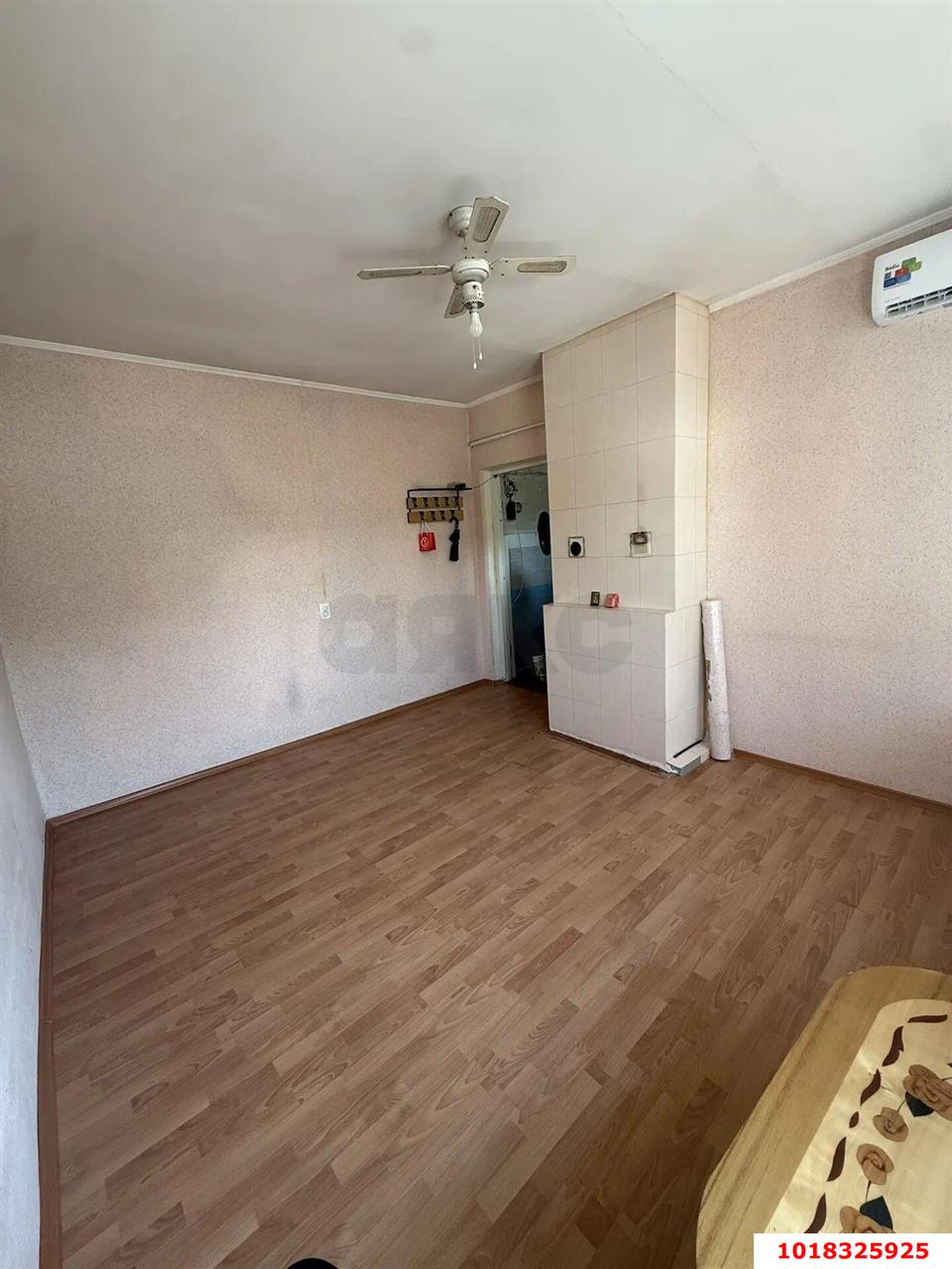 Фото №2: 1-комнатная квартира <span class="whitespace-nowrap">18 м²</span>, <span class="whitespace-nowrap">2/2 эт.</span> - Краснодар, Центральный внутригородской округ, мкр. Центральный, ул. Янковского, 77