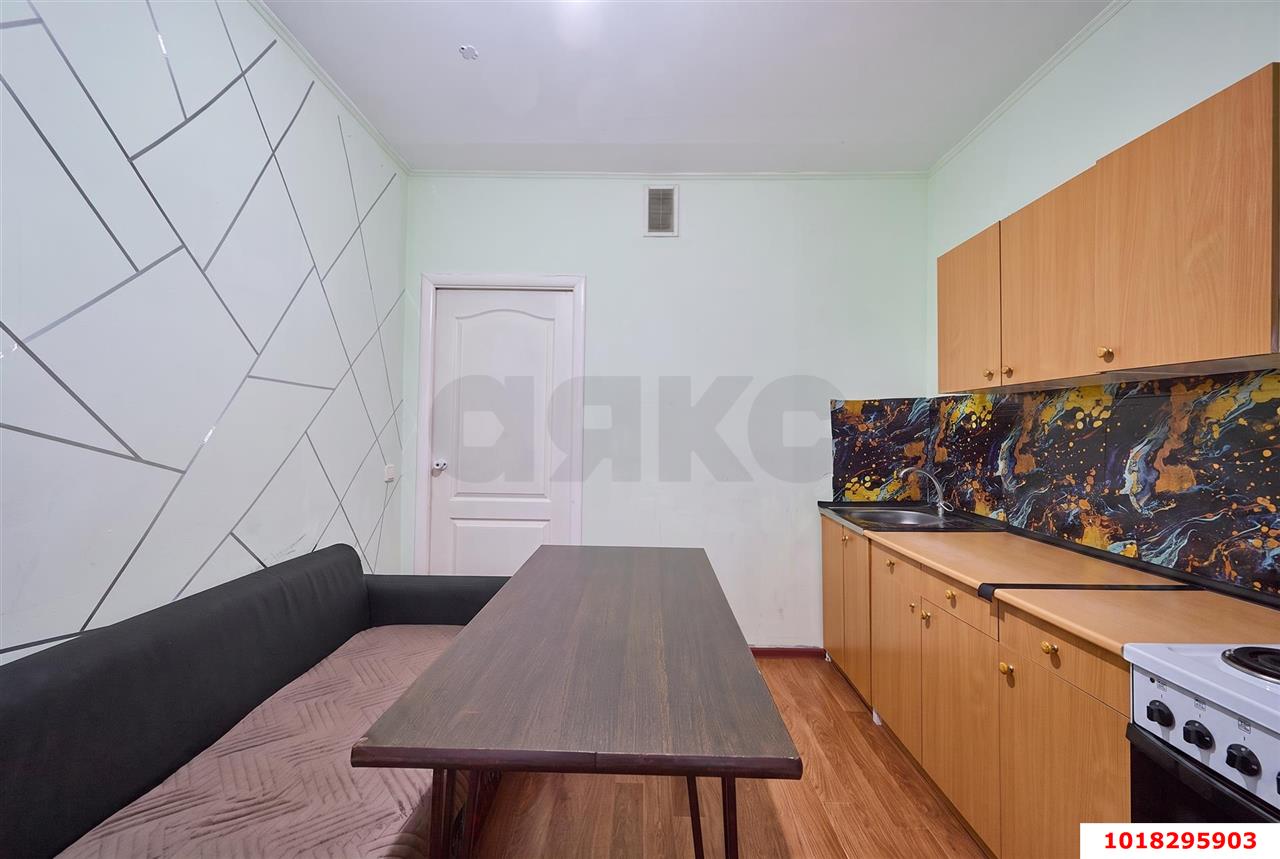 Фото №7: 1-комнатная квартира <span class="whitespace-nowrap">36 м²</span>, <span class="whitespace-nowrap">4/16 эт.</span> - Краснодар, Прикубанский внутригородской округ, мкр. Московский, ул. им. Артюшкова В.Д., 11