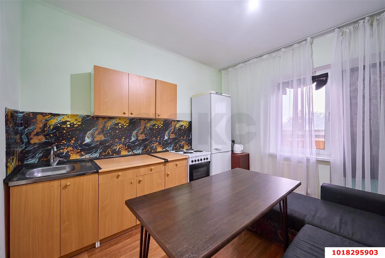 Фото №6: 1-комнатная квартира <span class="whitespace-nowrap">36 м²</span>, <span class="whitespace-nowrap">4/16 эт.</span> - Краснодар, Прикубанский внутригородской округ, мкр. Московский, ул. им. Артюшкова В.Д., 11