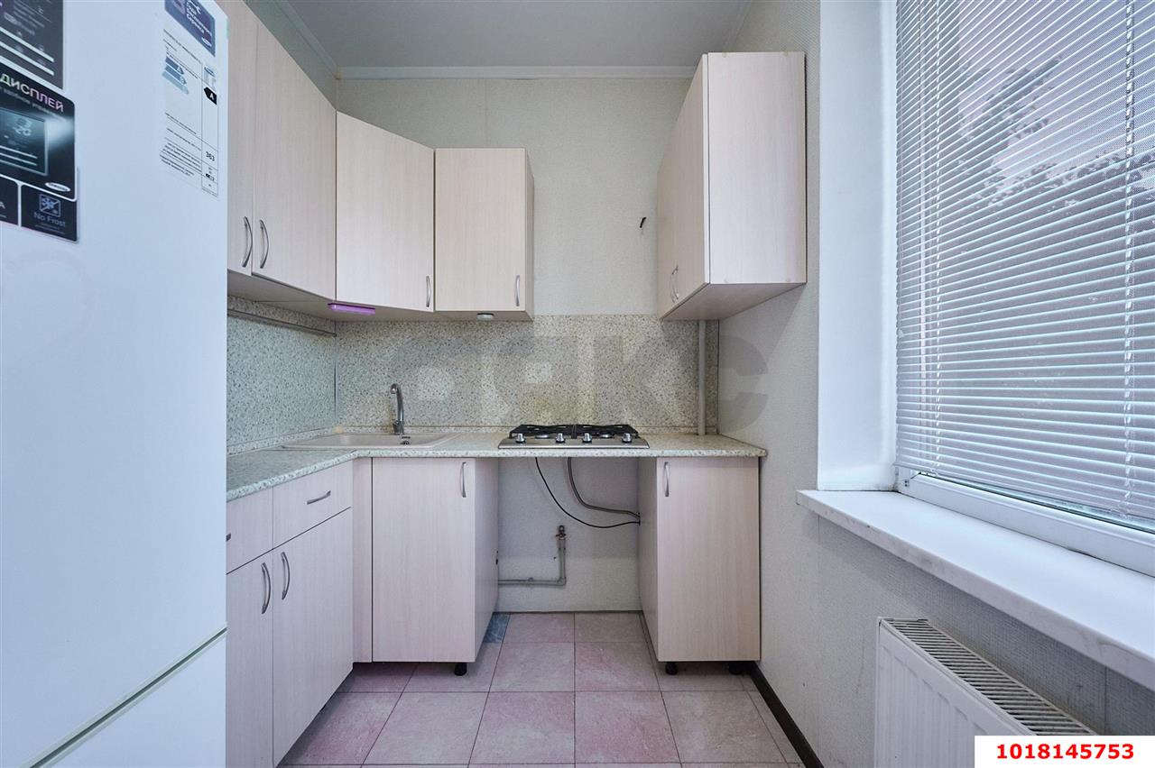 Фото №4: 1-комнатная квартира <span class="whitespace-nowrap">40 м²</span>, <span class="whitespace-nowrap">2/5 эт.</span> - Краснодар, Западный внутригородской округ, мкр. Сельскохозяйственный Институт, ул. Минская, 111