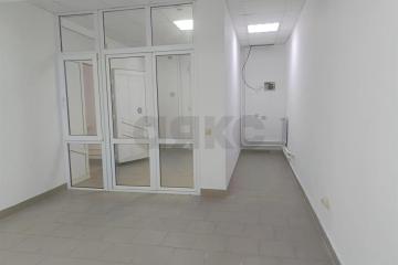 Фото №1: Торговое помещение <span class="whitespace-nowrap">31 м²</span>, <span class="whitespace-nowrap">17 эт.</span> - Краснодар, мкр. 9-й километр, ул. Можайского, 55