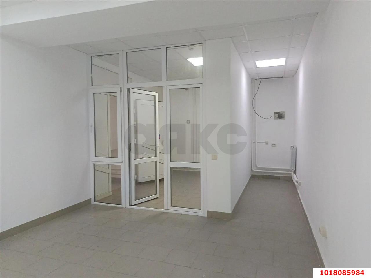 Фото №8: Торговое помещение <span class="whitespace-nowrap">31 м²</span>, <span class="whitespace-nowrap">17 эт.</span> - Краснодар, Прикубанский внутригородской округ, ЖК Валентина, мкр. 9-й километр, ул. Можайского, 55