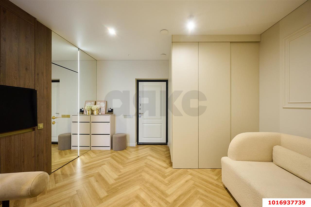 Фото №7: 1-комнатная квартира <span class="whitespace-nowrap">37 м²</span>, <span class="whitespace-nowrap">6/24 эт.</span> - Краснодар, Центральный внутригородской округ, Табачная Фабрика, мкр. ЖК Все Свои Вип, ул. Колхозная, 5/2к1