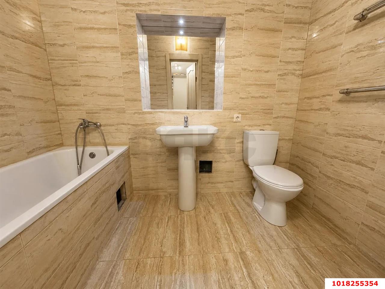 Фото №5: 1-комнатная квартира <span class="whitespace-nowrap">44 м²</span>, <span class="whitespace-nowrap">16/17 эт.</span> - Краснодар, Прикубанский внутригородской округ, Музыкальный, мкр. ЖК Времена Года, ул. Евгении Жигуленко, 4