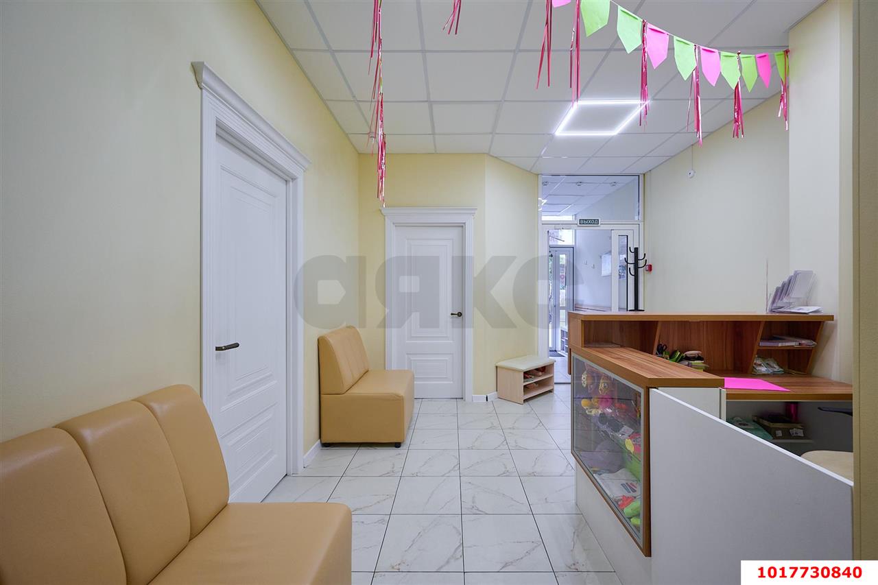 Фото №26: Студия <span class="whitespace-nowrap">70 м²</span>, <span class="whitespace-nowrap">1/16 эт.</span> - Краснодар, Прикубанский внутригородской округ, Славянский, мкр. Светлоград, ул. Красных Партизан, 1/4к8