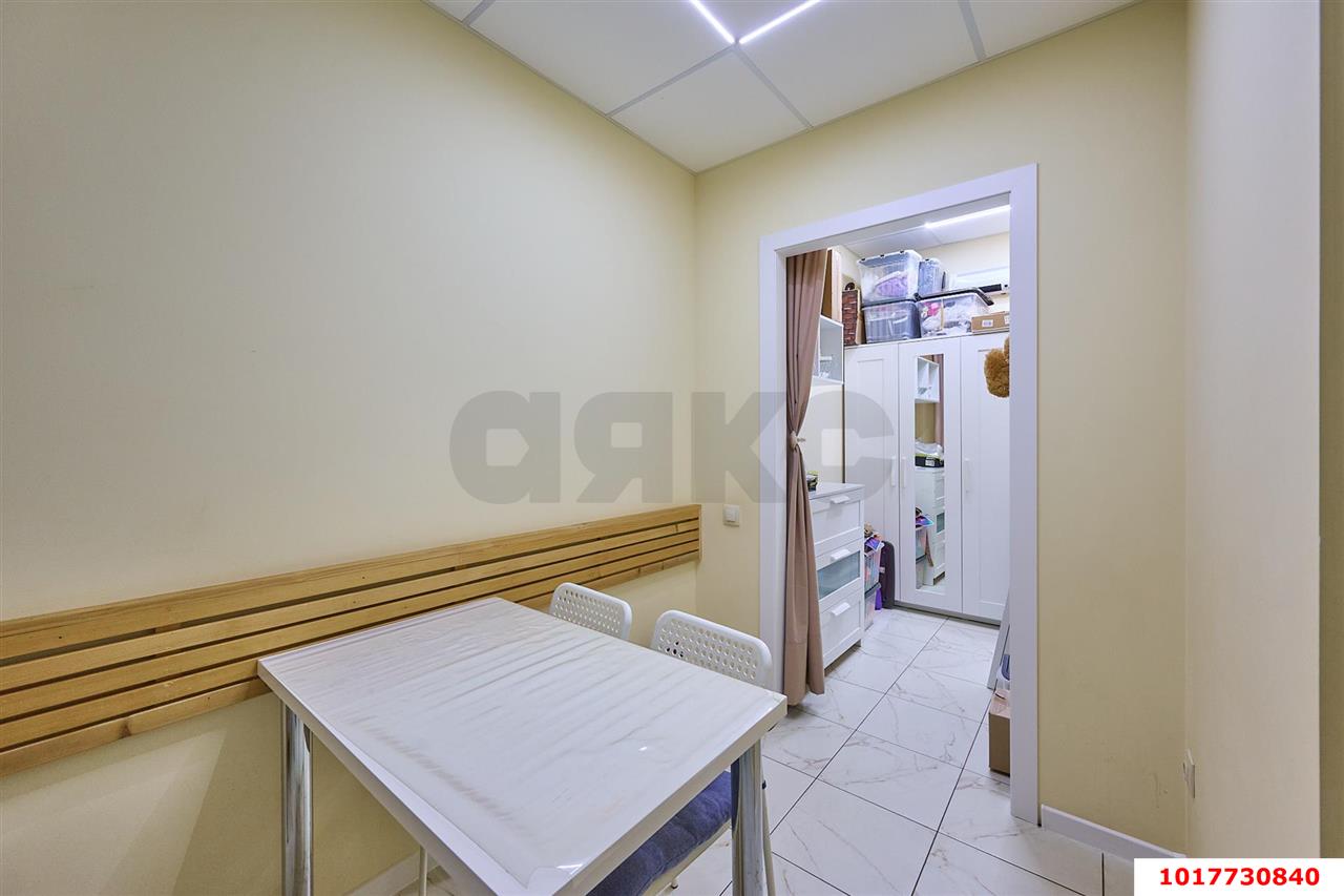 Фото №20: Студия <span class="whitespace-nowrap">70 м²</span>, <span class="whitespace-nowrap">1/16 эт.</span> - Краснодар, Прикубанский внутригородской округ, Славянский, мкр. Светлоград, ул. Красных Партизан, 1/4к8