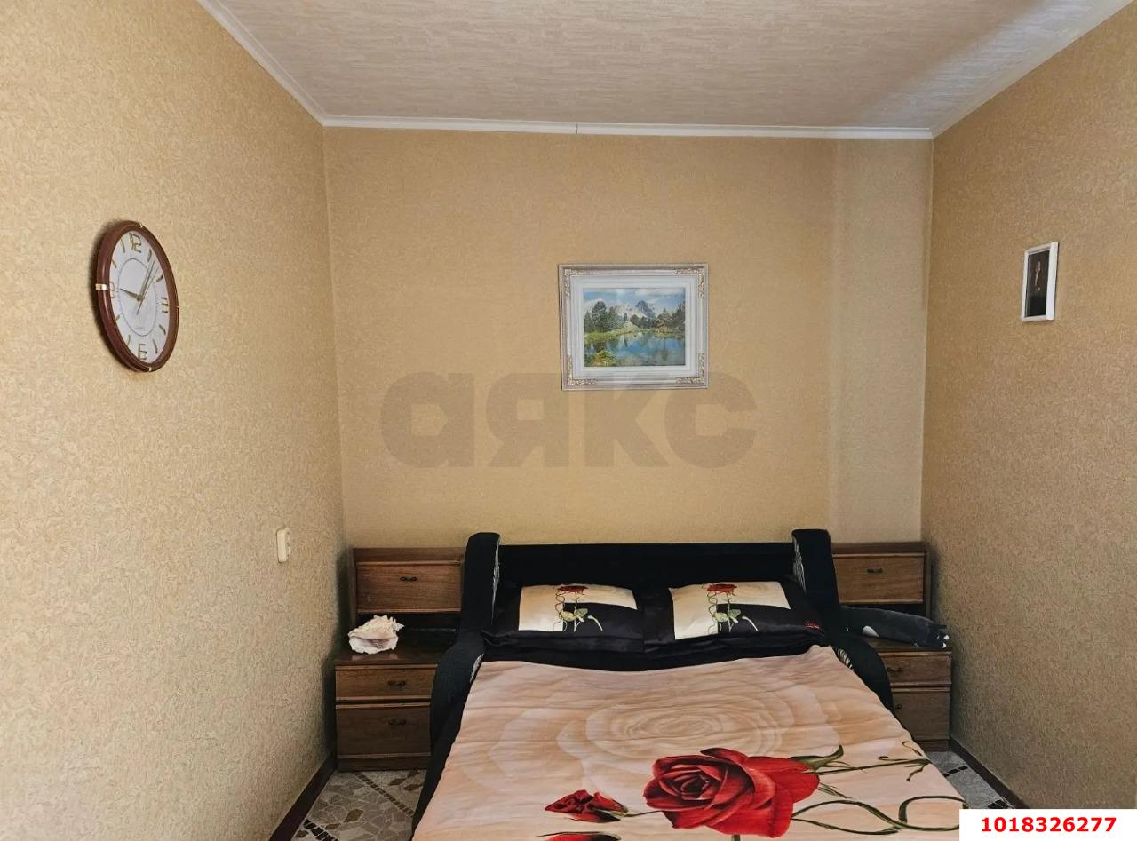 Фото №4: 3-комнатная квартира <span class="whitespace-nowrap">52 м²</span>, <span class="whitespace-nowrap">3/5 эт.</span> - Краснодар, Прикубанский внутригородской округ, мкр. Славянский, ул. Темрюкская, 72