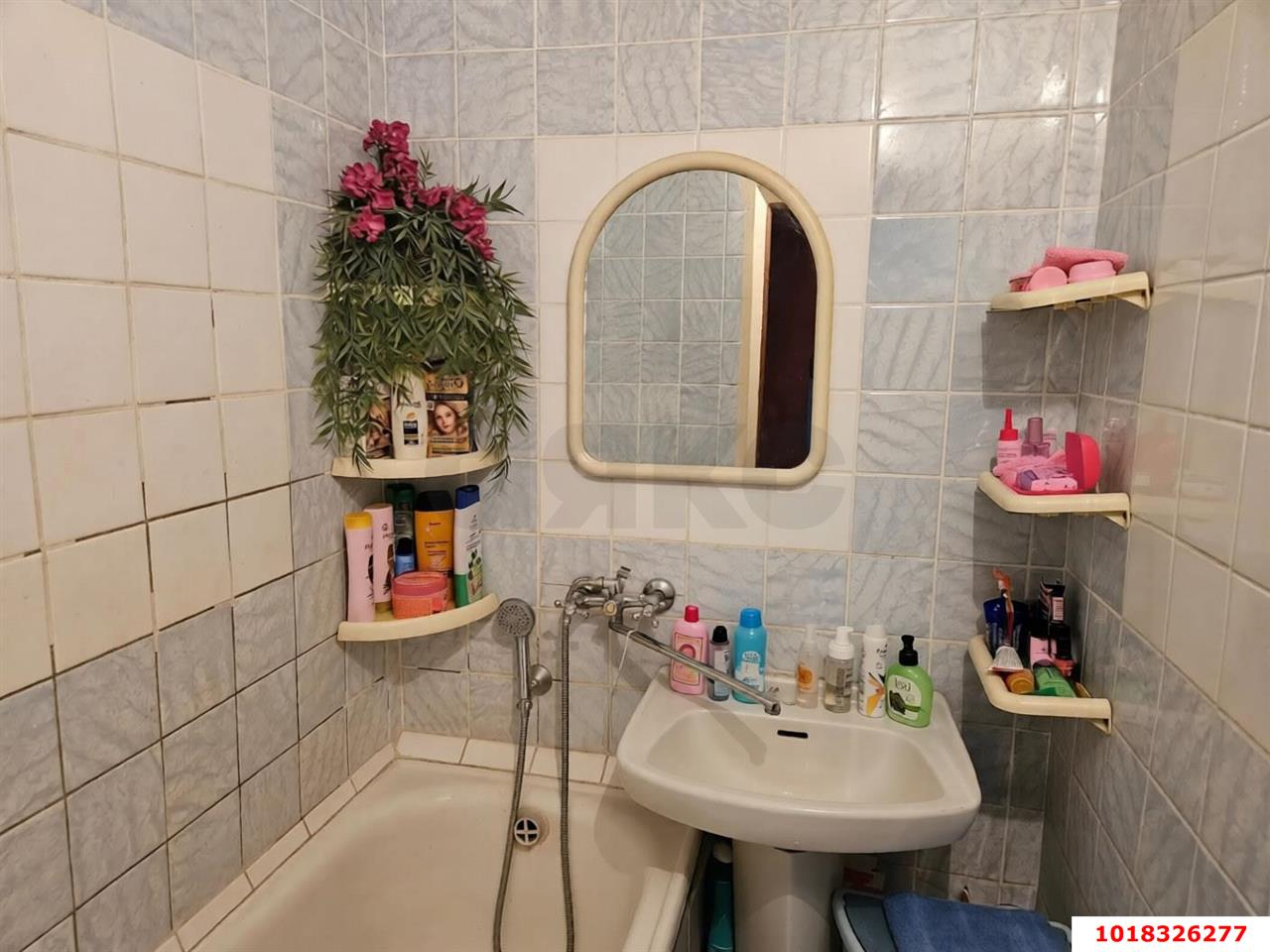 Фото №6: 3-комнатная квартира <span class="whitespace-nowrap">52 м²</span>, <span class="whitespace-nowrap">3/5 эт.</span> - Краснодар, Прикубанский внутригородской округ, мкр. Славянский, ул. Темрюкская, 72