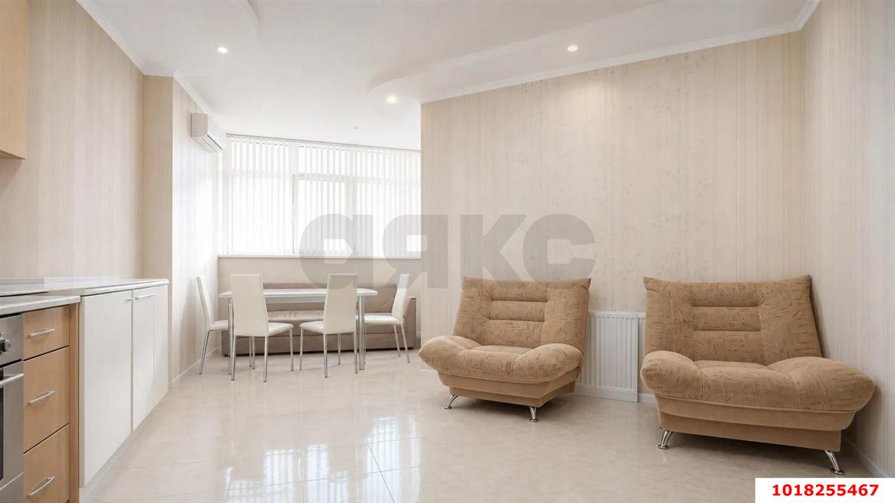Фото №2: 2-комнатная квартира <span class="whitespace-nowrap">90 м²</span>, <span class="whitespace-nowrap">4/24 эт.</span> - Краснодар, Западный внутригородской округ, ЖК Новый Город, мкр. Юбилейный, б-р Клары Лучко, 14к2