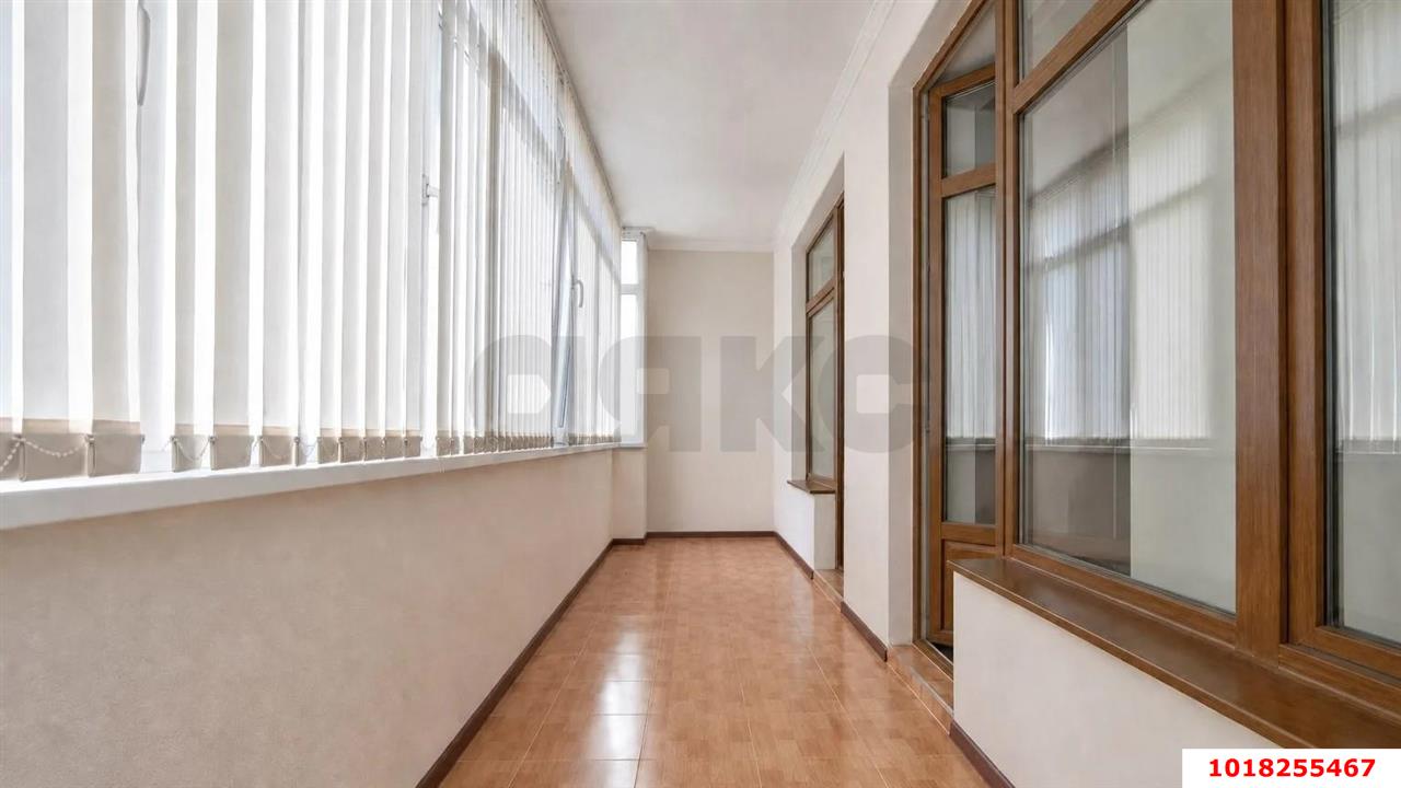 Фото №12: 2-комнатная квартира <span class="whitespace-nowrap">90 м²</span>, <span class="whitespace-nowrap">4/24 эт.</span> - Краснодар, Западный внутригородской округ, ЖК Новый Город, мкр. Юбилейный, б-р Клары Лучко, 14к2