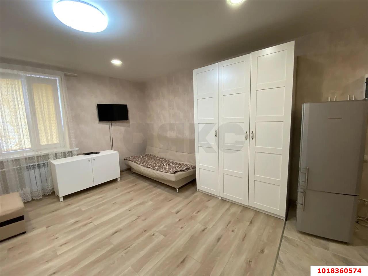 Фото №3: Студия <span class="whitespace-nowrap">30 м²</span>, <span class="whitespace-nowrap">1/2 эт.</span> - Краснодар, мкр. Западный внутригородской округ, ул. имени Дзержинского, 22