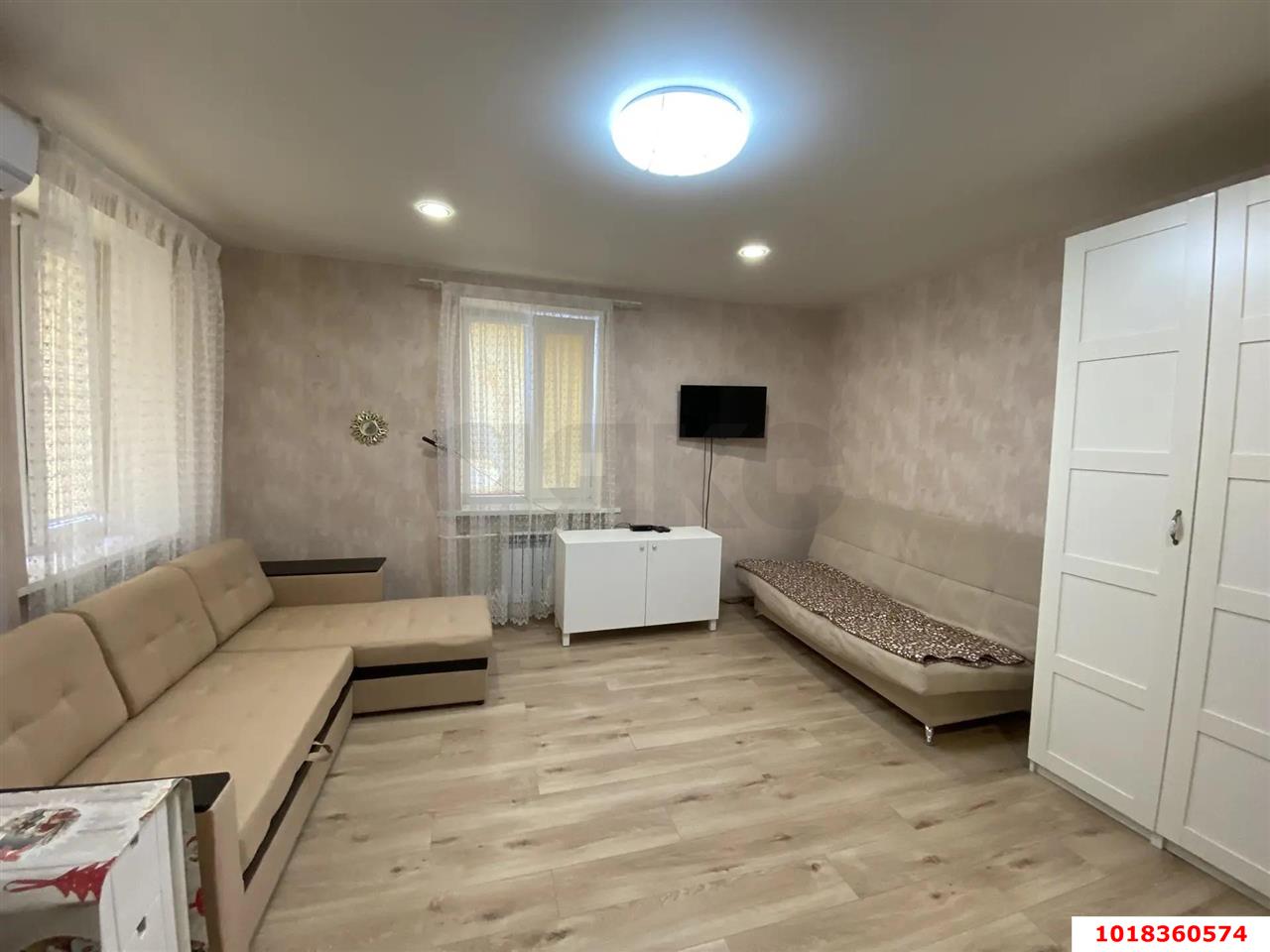 Фото №5: Студия <span class="whitespace-nowrap">30 м²</span>, <span class="whitespace-nowrap">1/2 эт.</span> - Краснодар, мкр. Западный внутригородской округ, ул. имени Дзержинского, 22
