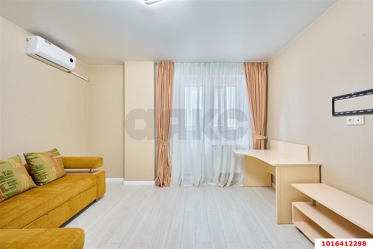 Фото №11: 2-комнатная квартира <span class="whitespace-nowrap">65 м²</span>, <span class="whitespace-nowrap">17/17 эт.</span> - Краснодар, Прикубанский внутригородской округ, 2-я Площадка, мкр. жилой комплекс Кремлёвские Ворота, ул. Кореновская, 2к2