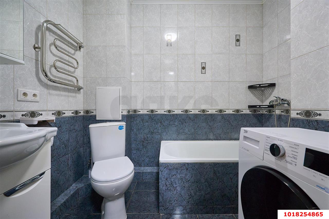 Фото №6: 1-комнатная квартира <span class="whitespace-nowrap">32 м²</span>, <span class="whitespace-nowrap">1/10 эт.</span> - Краснодар, Прикубанский внутригородской округ, Славянский, мкр. Светлоград, ул. Красных Партизан, 1/3к7