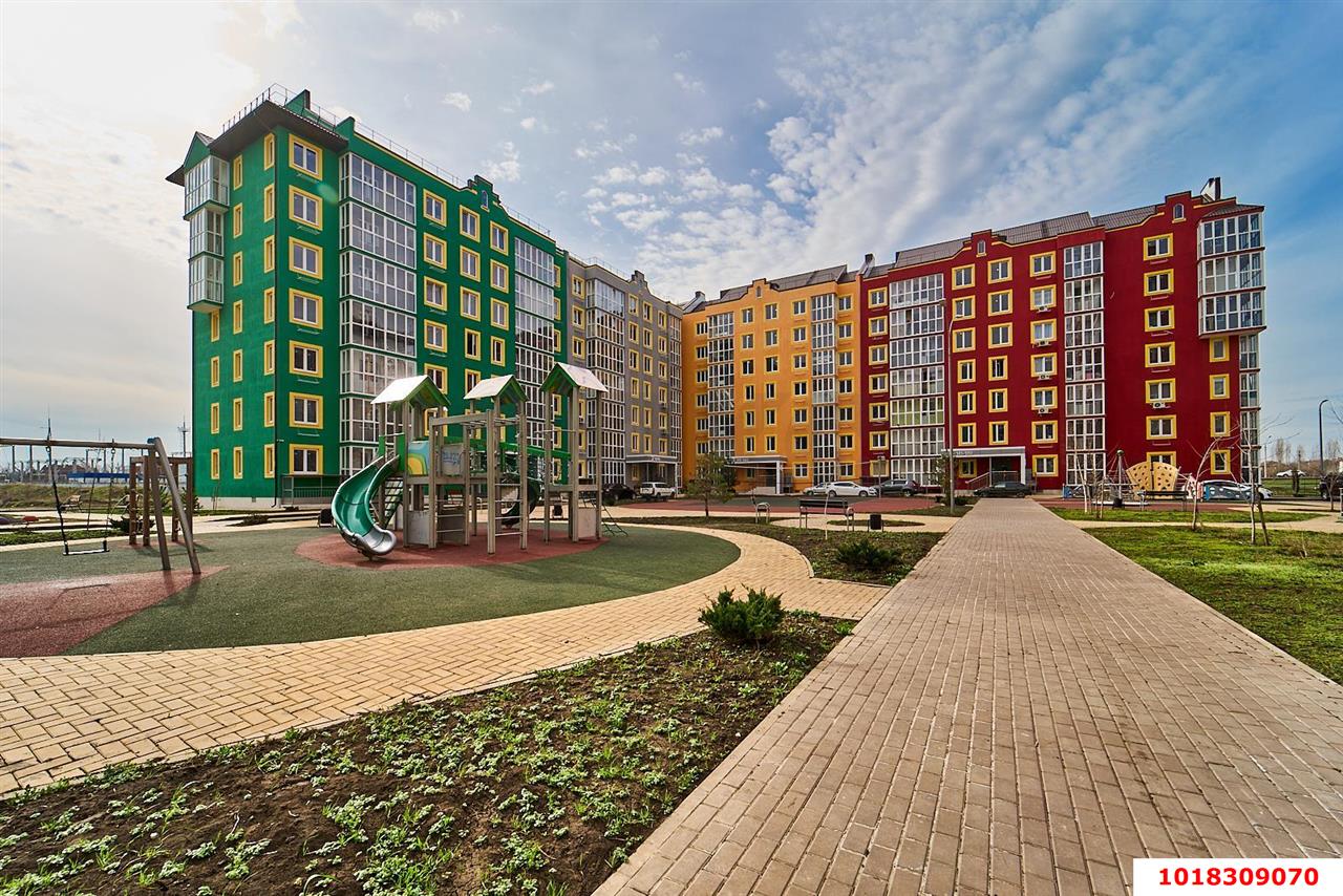 Фото №3: Студия <span class="whitespace-nowrap">24 м²</span>, <span class="whitespace-nowrap">3/8 эт.</span> - Краснодар, Прикубанский внутригородской округ, мкр. жилой комплекс Европа-Сити, ул. Античная, 4