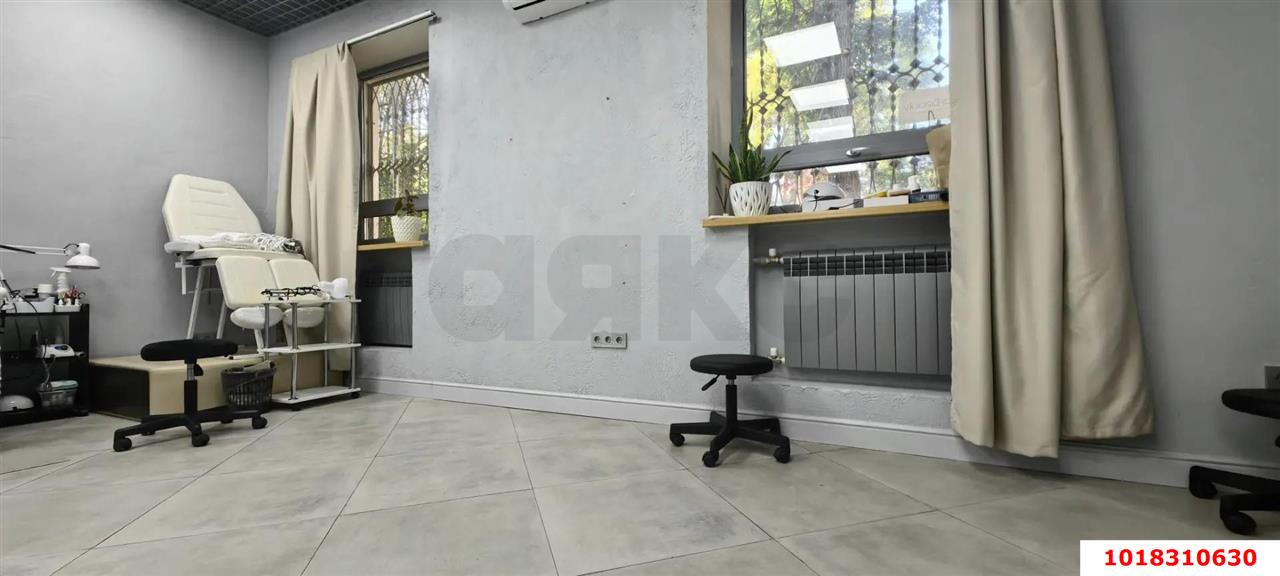Фото №6: 2-комнатная квартира <span class="whitespace-nowrap">59 м²</span>, <span class="whitespace-nowrap">1/3 эт.</span> - Краснодар, Карасунский внутригородской округ, мкр. Черёмушки