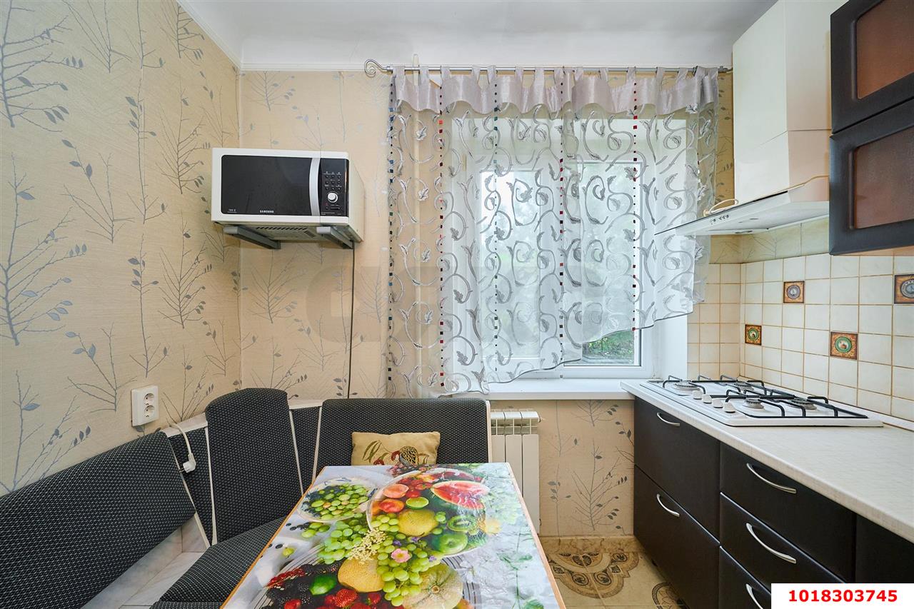 Фото №3: 1-комнатная квартира <span class="whitespace-nowrap">35 м²</span>, <span class="whitespace-nowrap">3/5 эт.</span> - Краснодар, Центральный внутригородской округ, мкр. Завод Измерительных Приборов, ул. Ростовское шоссе, 8