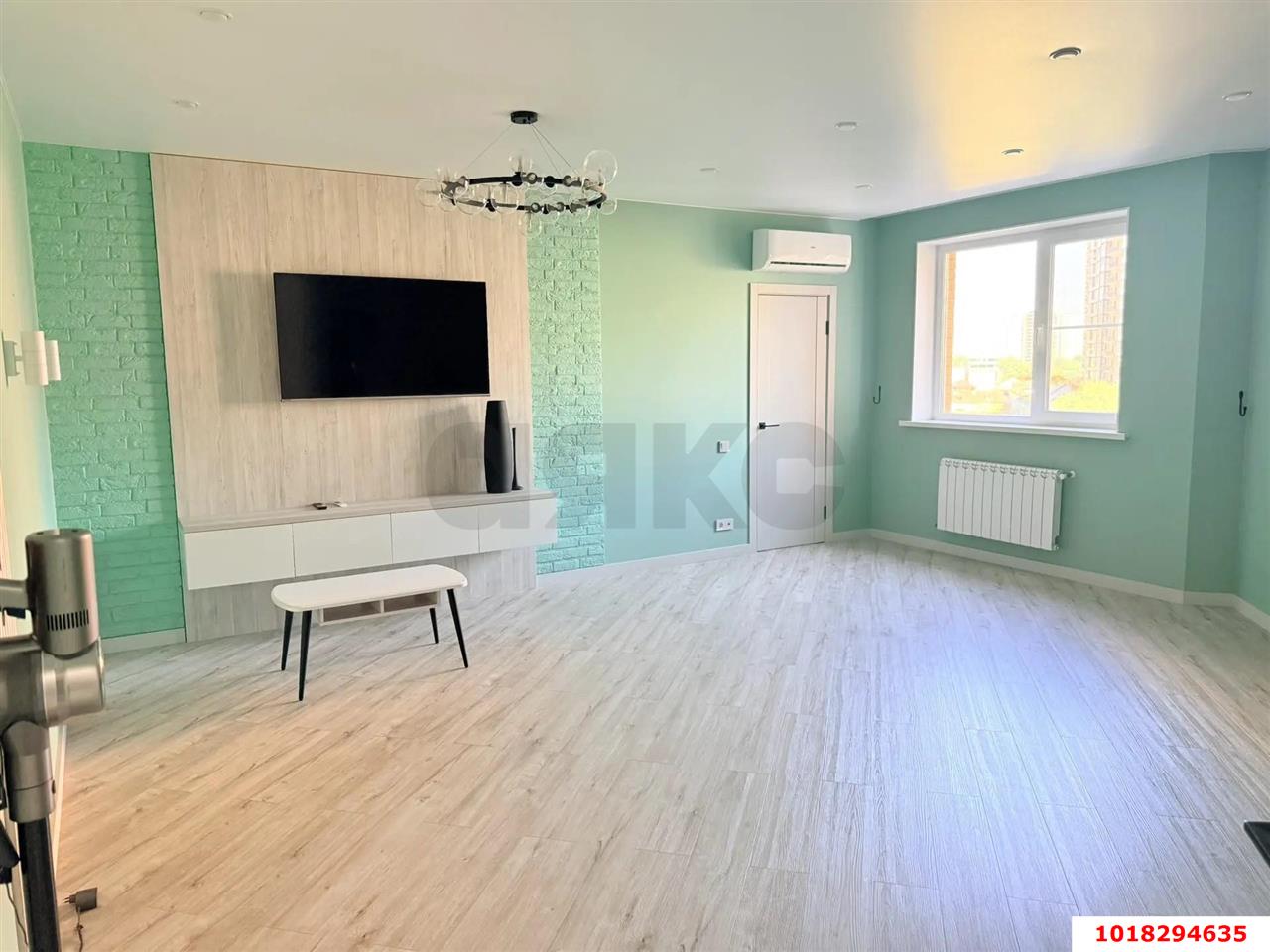 Фото №1: 3-комнатная квартира <span class="whitespace-nowrap">144 м²</span>, <span class="whitespace-nowrap">7/16 эт.</span> - Краснодар, Западный внутригородской округ, мкр. Фестивальный, ул. Дальняя, 39/2
