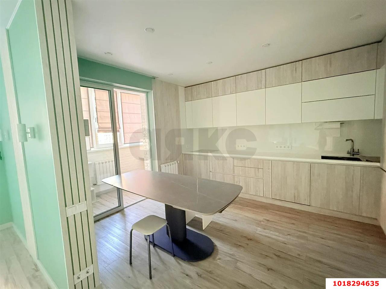 Фото №2: 3-комнатная квартира <span class="whitespace-nowrap">144 м²</span>, <span class="whitespace-nowrap">7/16 эт.</span> - Краснодар, Западный внутригородской округ, мкр. Фестивальный, ул. Дальняя, 39/2