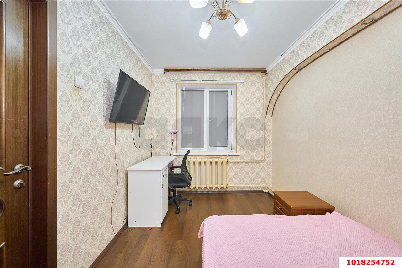 Фото №8: Дом <span class="whitespace-nowrap">82 м²</span> <span class="whitespace-nowrap">+ 8 сот.</span>, <span class="whitespace-nowrap">1 эт.</span> - Адыгейск, ул. Казанукайская, 1