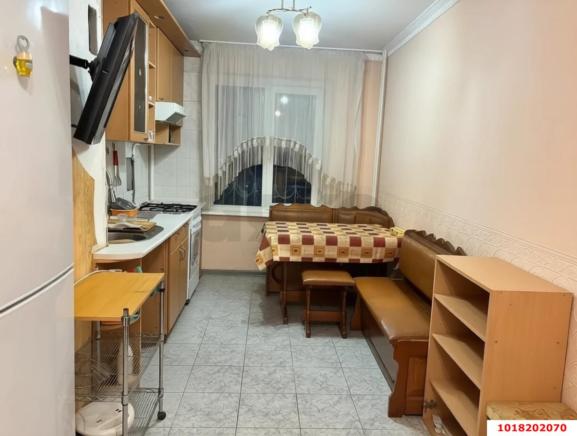 Фото №4: 3-комнатная квартира <span class="whitespace-nowrap">69 м²</span>, <span class="whitespace-nowrap">2/9 эт.</span> - Краснодар, Карасунский внутригородской округ, мкр. Гидростроителей, ул. имени Игнатова, 67