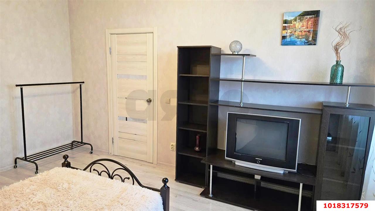 Фото №2: 1-комнатная квартира <span class="whitespace-nowrap">41 м²</span>, <span class="whitespace-nowrap">3/16 эт.</span> - Краснодар, Карасунский внутригородской округ, Гидростроителей, мкр. ЖК Феникс, ул. имени В.Н. Мачуги, 6/2к1