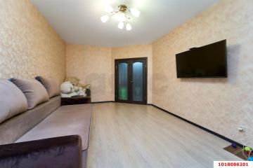 Фото №1: 1-комнатная квартира <span class="whitespace-nowrap">45 м²</span>, <span class="whitespace-nowrap">6/7 эт.</span> - Краснодар, мкр. Музыкальный, ул. имени Мусоргского М.П., 1