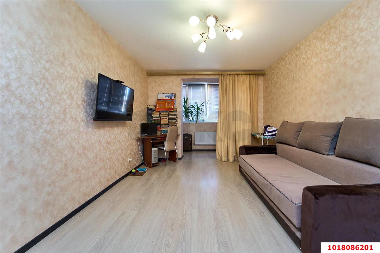Фото №3: 1-комнатная квартира <span class="whitespace-nowrap">48 м²</span>, <span class="whitespace-nowrap">6/7 эт.</span> - Краснодар, Прикубанский внутригородской округ, мкр. Музыкальный, ул. имени Мусоргского М.П., 1