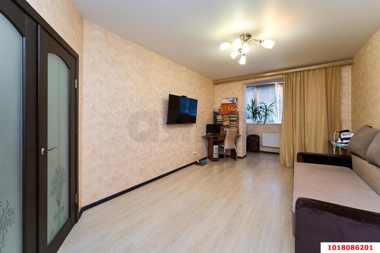 Фото №2: 1-комнатная квартира <span class="whitespace-nowrap">48 м²</span>, <span class="whitespace-nowrap">6/7 эт.</span> - Краснодар, Прикубанский внутригородской округ, мкр. Музыкальный, ул. имени Мусоргского М.П., 1