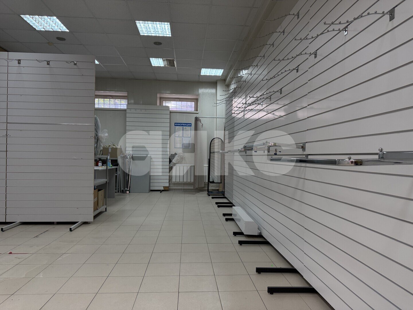 Фото №11: Коммерция <span class="whitespace-nowrap">48 м²</span>, <span class="whitespace-nowrap">-1/2 эт.</span> - Жуковский, мкр. 2-й, ул. Гагарина, 49А