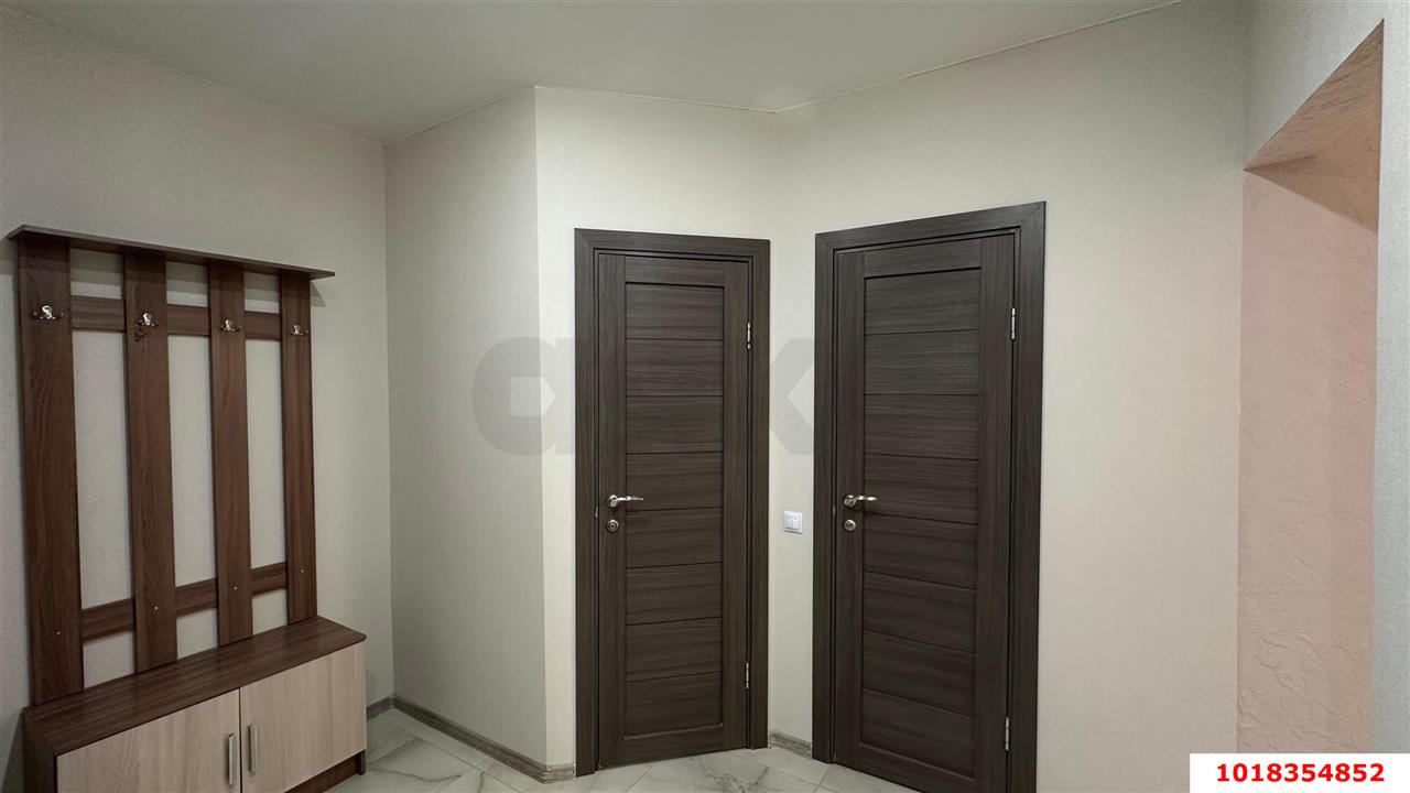 Фото №6: 3-комнатная квартира <span class="whitespace-nowrap">86 м²</span>, <span class="whitespace-nowrap">1/16 эт.</span> - Краснодар, Прикубанский внутригородской округ, мкр. 9-й километр, ул. Ярославская, 113к1