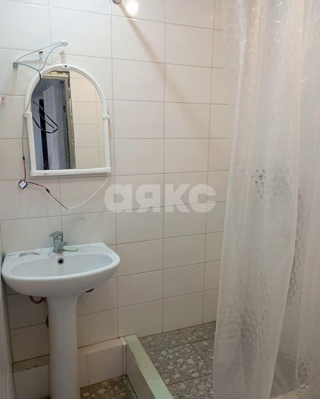 Фото №5: Комната <span class="whitespace-nowrap">13 м²</span>, <span class="whitespace-nowrap">5/5 эт.</span> - Витязево, ул. Горького, 63/1