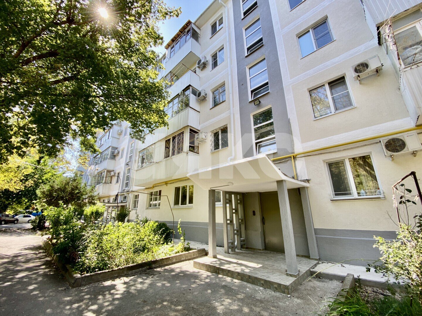 Фото №1: 2-комнатная квартира <span class="whitespace-nowrap">44 м²</span>, <span class="whitespace-nowrap">5/5 эт.</span> - Анапа, ул. Ленина, 68А