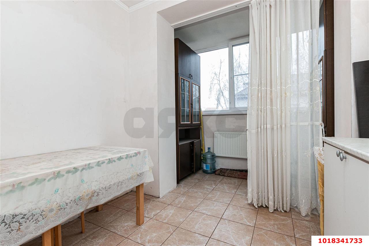 Фото №5: 2-комнатная квартира <span class="whitespace-nowrap">52 м²</span>, <span class="whitespace-nowrap">2/4 эт.</span> - Краснодар, Прикубанский внутригородской округ, Калинино, мкр. Завод Радиоизмерительных Приборов, ул. Алуштинская, 13