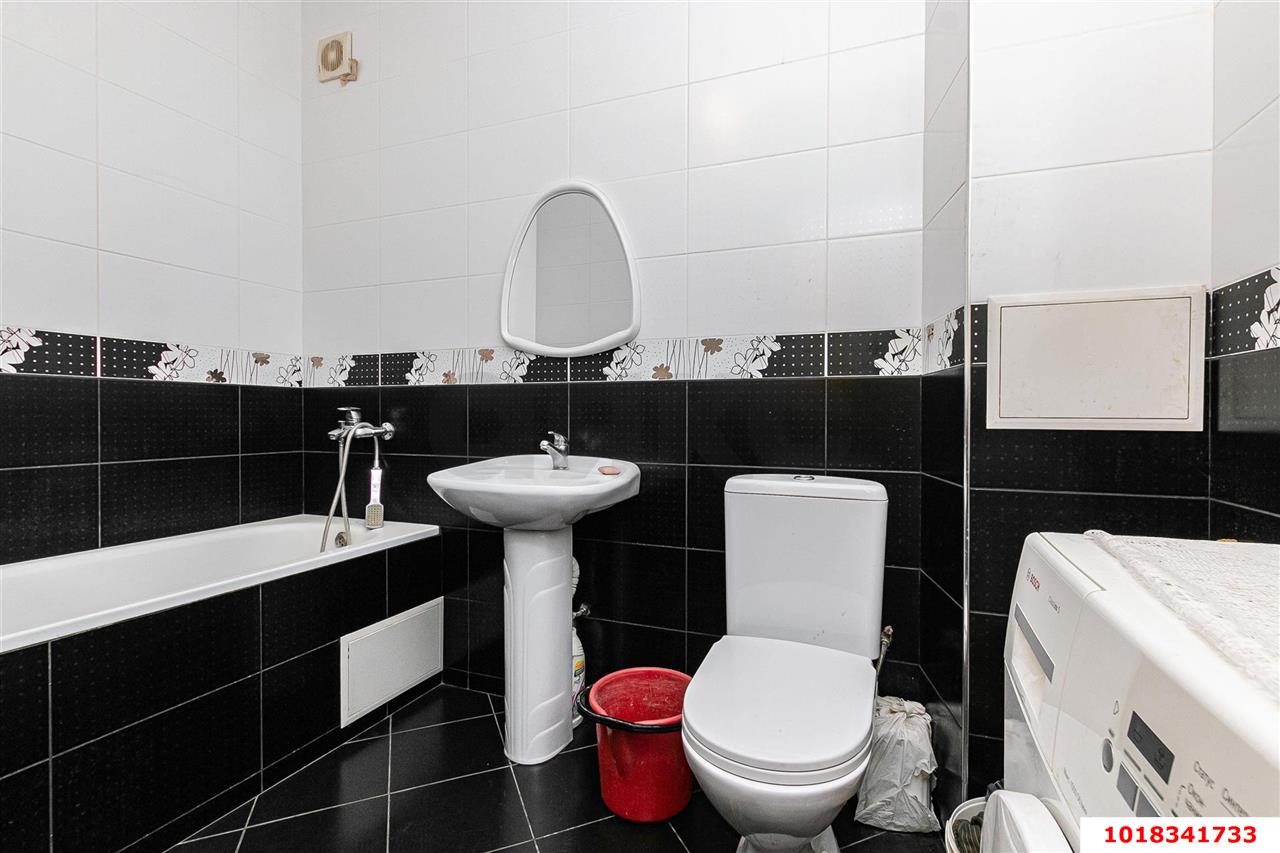 Фото №7: 2-комнатная квартира <span class="whitespace-nowrap">52 м²</span>, <span class="whitespace-nowrap">2/4 эт.</span> - Краснодар, Прикубанский внутригородской округ, Калинино, мкр. Завод Радиоизмерительных Приборов, ул. Алуштинская, 13