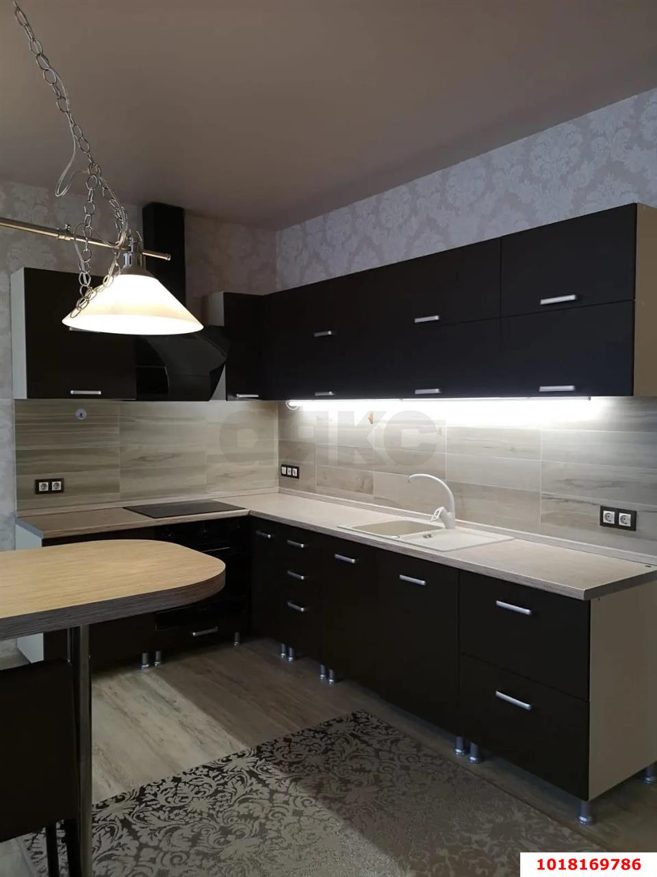 Фото №2: 1-комнатная квартира <span class="whitespace-nowrap">46 м²</span>, <span class="whitespace-nowrap">2/3 эт.</span> - Краснодар, Прикубанский внутригородской округ, мкр. Фестивальный, ул. Сергея Михалёва, 2Б