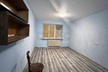 Фото №1: Комната <span class="whitespace-nowrap">17 м²</span>, <span class="whitespace-nowrap">1/4 эт.</span> - Краснодар, мкр. Хлопчато-бумажный Комбинат, ул. Бородина, 18