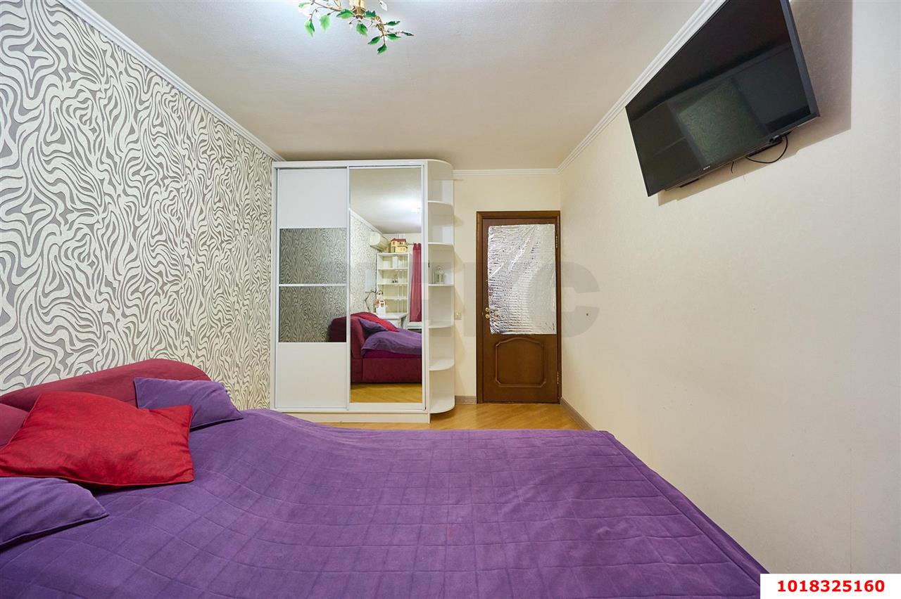Фото №10: 3-комнатная квартира <span class="whitespace-nowrap">90 м²</span>, <span class="whitespace-nowrap">3/10 эт.</span> - Краснодар, Карасунский внутригородской округ, мкр. Гидростроителей, ул. Трудовой Славы, 1