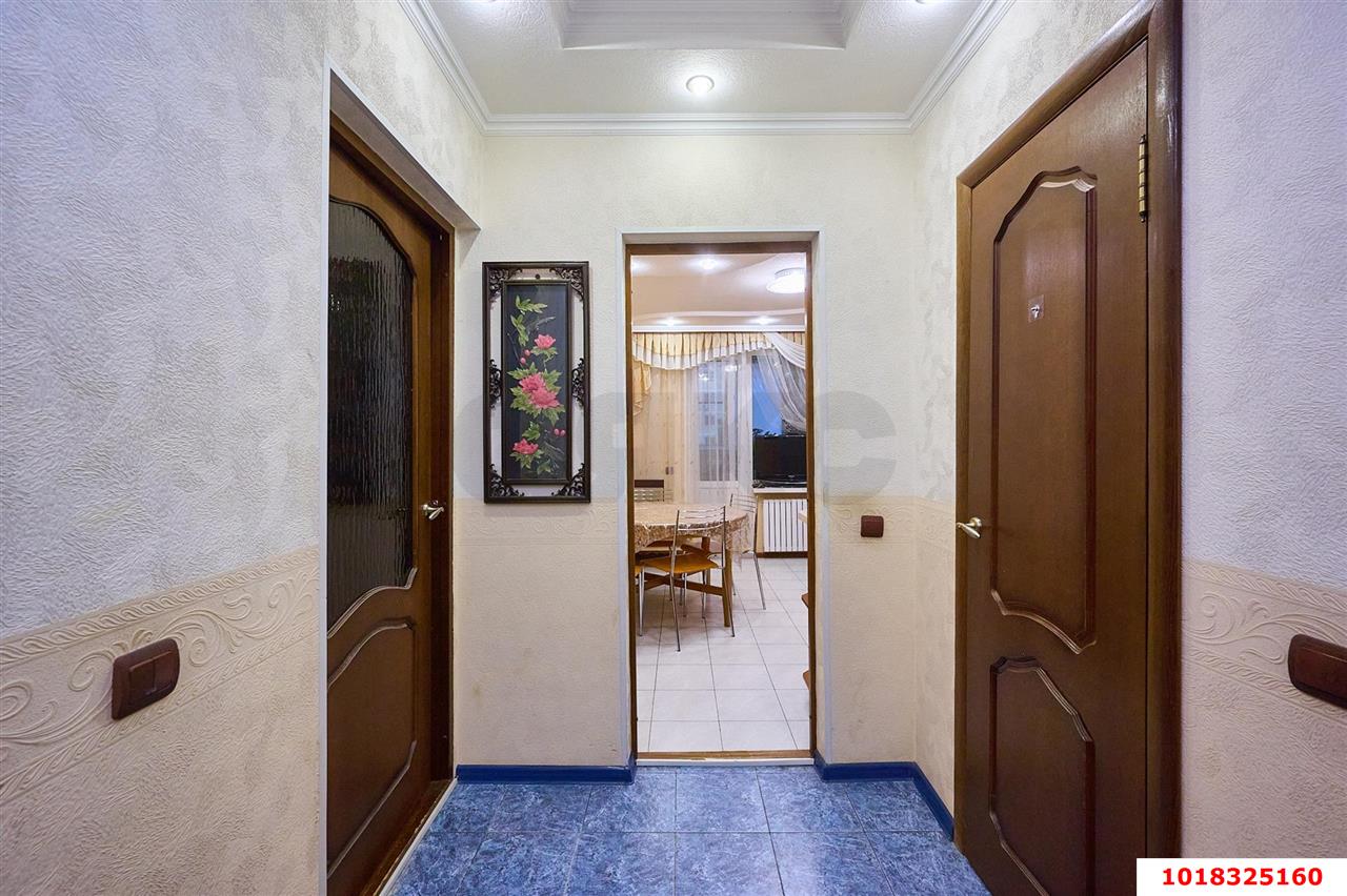 Фото №6: 3-комнатная квартира <span class="whitespace-nowrap">90 м²</span>, <span class="whitespace-nowrap">3/10 эт.</span> - Краснодар, Карасунский внутригородской округ, мкр. Гидростроителей, ул. Трудовой Славы, 1