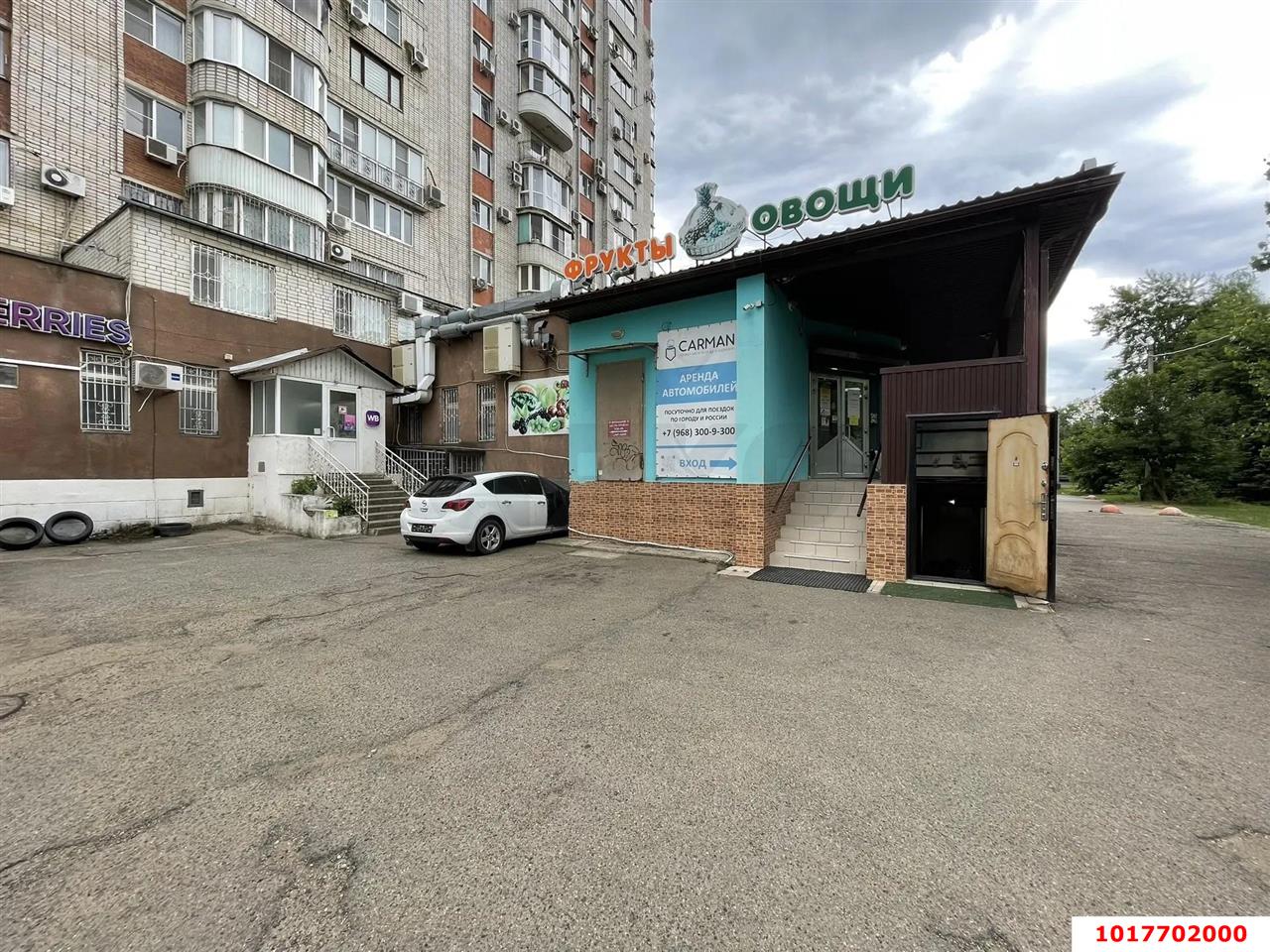Фото №1: Торговое помещение <span class="whitespace-nowrap">399 м²</span>, <span class="whitespace-nowrap">1/15 эт.</span> - Краснодар, Западный внутригородской округ, мкр. Юбилейный, пр-кт Чекистов, 1