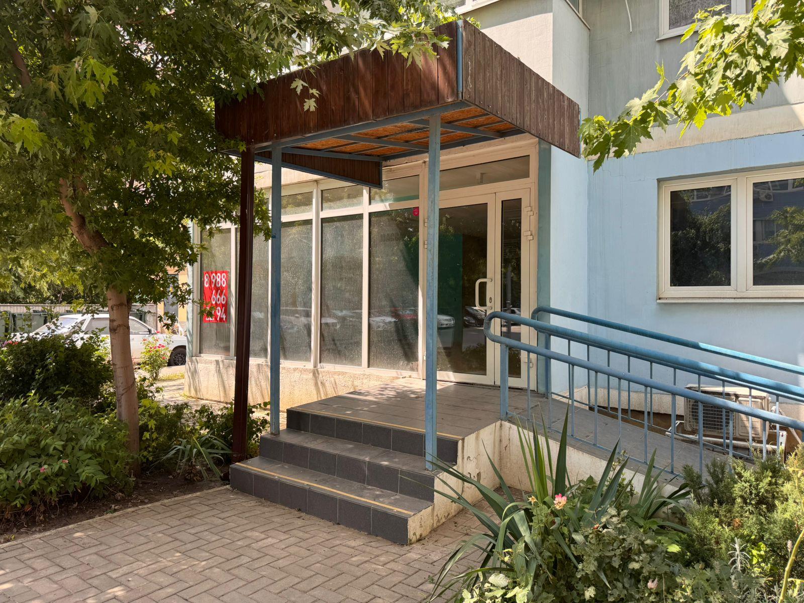 Фото №2: Коммерция 63 м² - Краснодар, Прикубанский внутригородской округ, ЖК Три Кита, имени Петра Метальникова, Завод Радиоизмерительных Приборов, мкр. жилой комплекс Три Кита, ул. Московская, 131к2